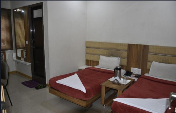 Midtown Hotel Ahmadabad Zewnętrze zdjęcie